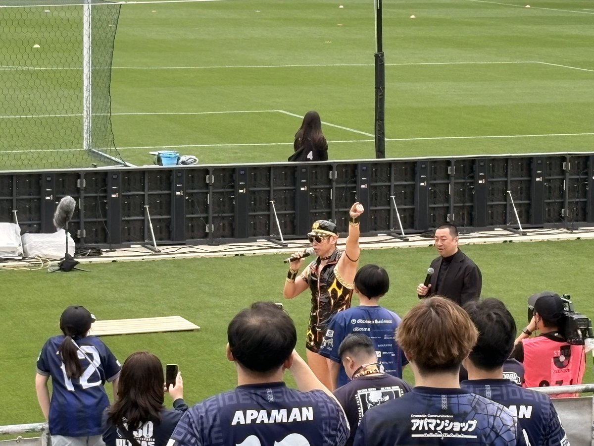 avispa_sk's tweet photo. ゴール裏から見木のミドルシュート見たけどとんでもない軌道だった。
#アビスパ福岡 https://t.co/GmGZdX4OZy
