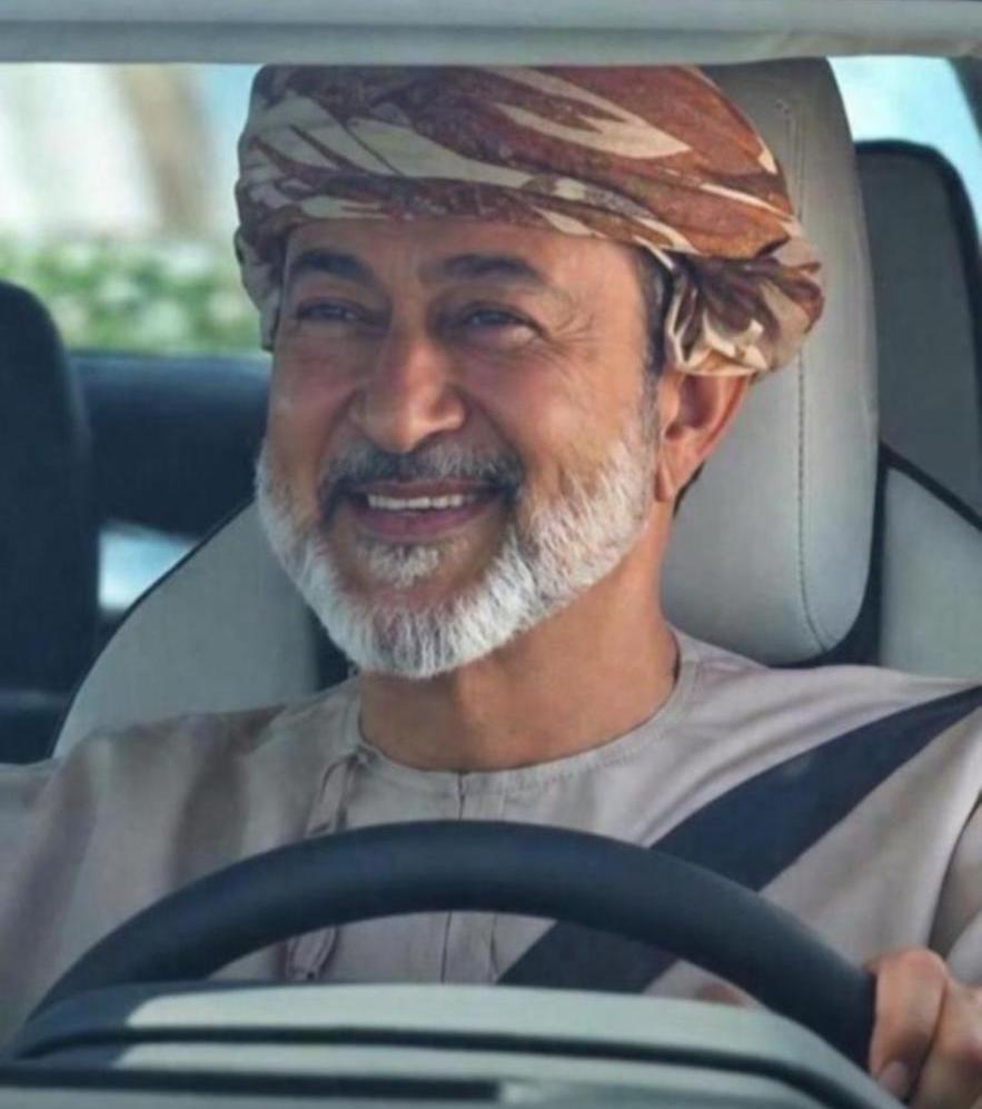 s_47ma's tweet photo. "في يومٍ وطنيٍ مشهود، تتشرّف ولاية صور بالزيارة السامية لحضرة صاحب الجلالة #السلطان_هيثم_بن_طارق – حفظه الله ورعاه – زيارةٌ تُجسّد عُمق الرؤية الحكيمة، وتُعزّز نهج التواصل الراسخ بين القيادة وأبناء هذا الوطن الأبي."
#الشرقية_ترحب_بالمقدم_السامي 
#الموكب_السامي https://t.co/jFYz9RPmp4