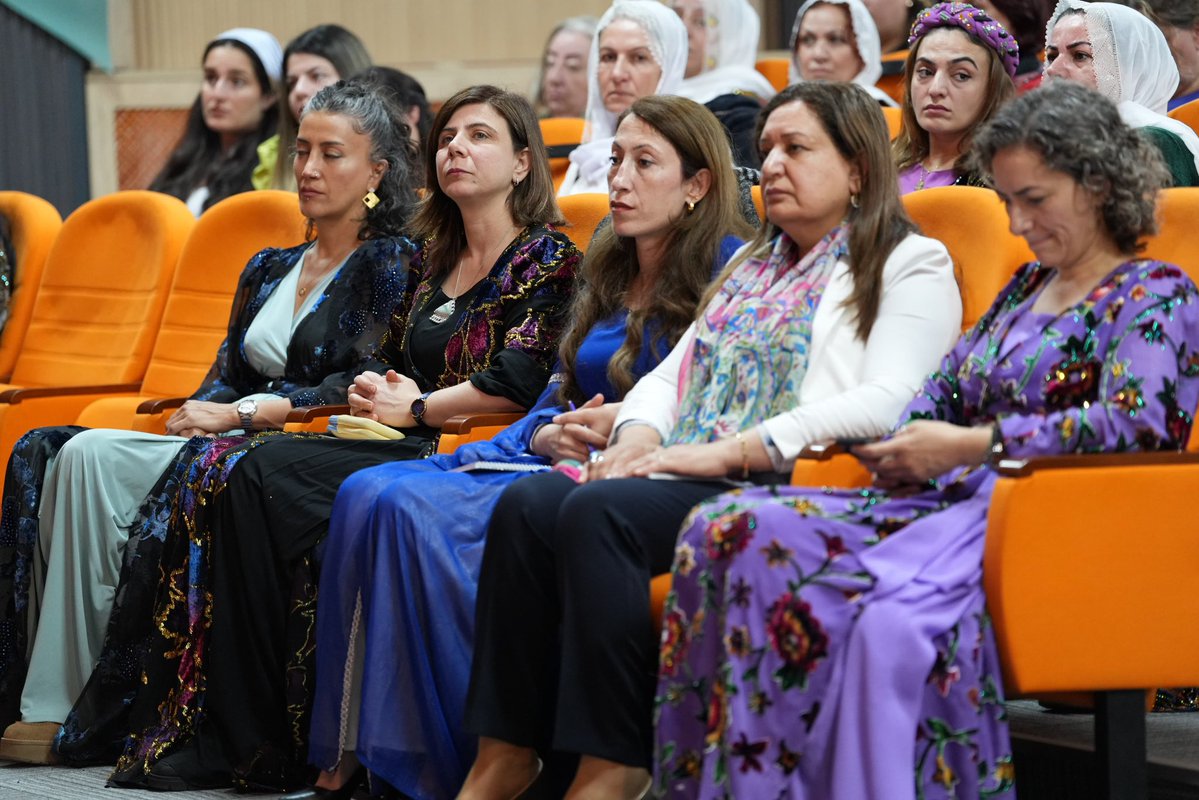DEM Parti Amed Kadın Meclisi tweet media