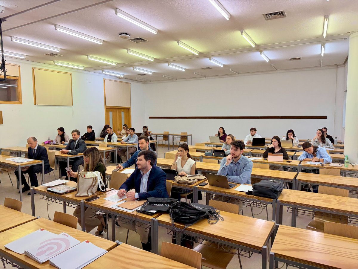Universidad de Castilla-La Mancha tweet media