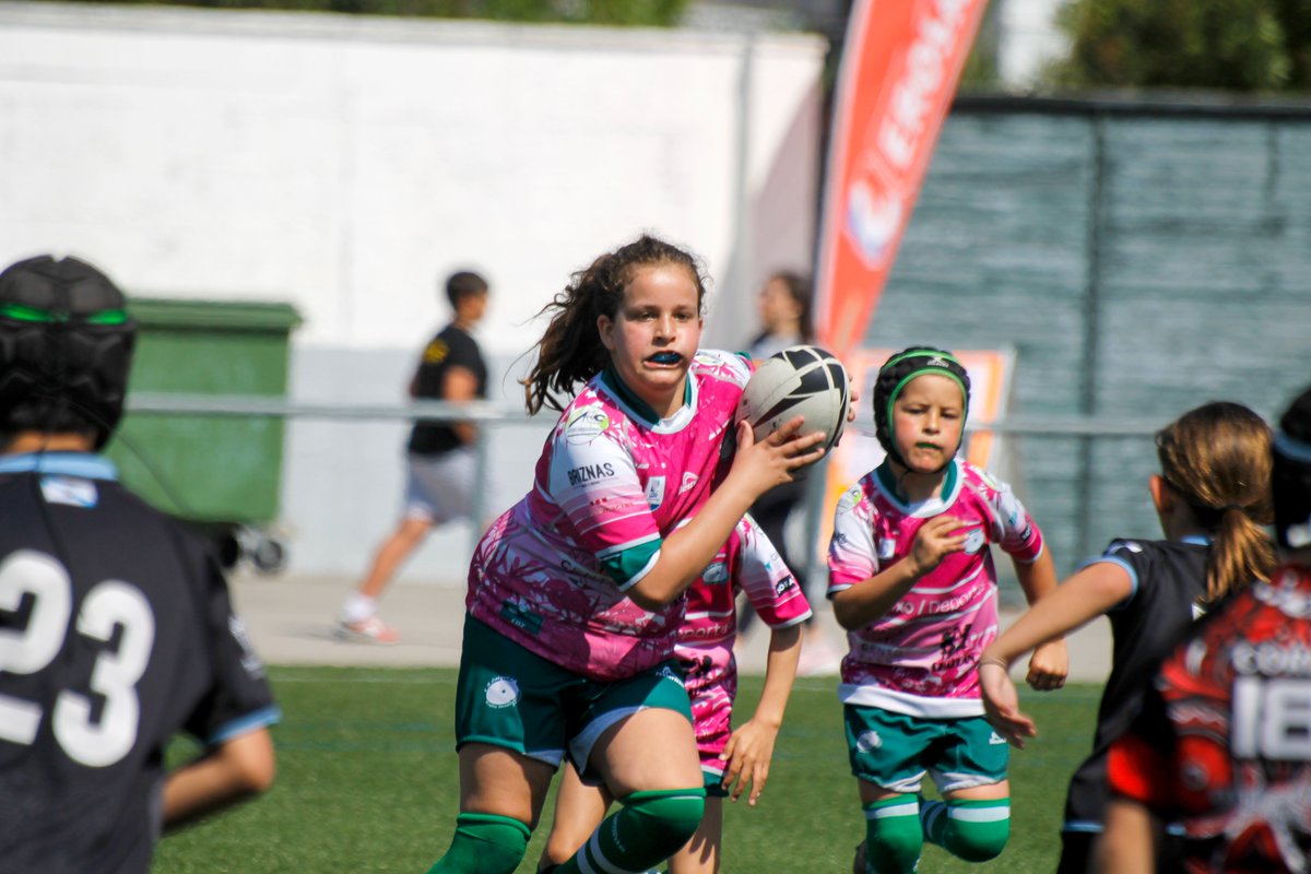 rugbyzalaeta's tweet photo. Resumo do noso paso pola concentración de escolas magníficamente organizada polo @PontevedraClub esta pasada fin de semana en @ConcellodePoio https://t.co/7VFE8Ruzfp