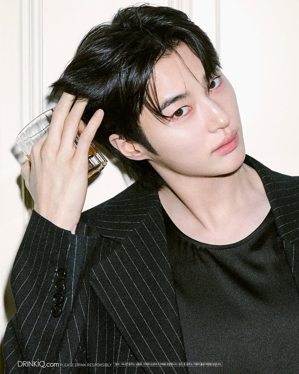 byeonwooseok_th's tweet photo. [📸]

Byeon Woo Seok x Johnnie Walker

🔗 https://t.co/P2a8CmTBlM

#บยอนอูซอก 
#변우석
#ByeonWooSeok

(3) https://t.co/x1zz6DSv1B