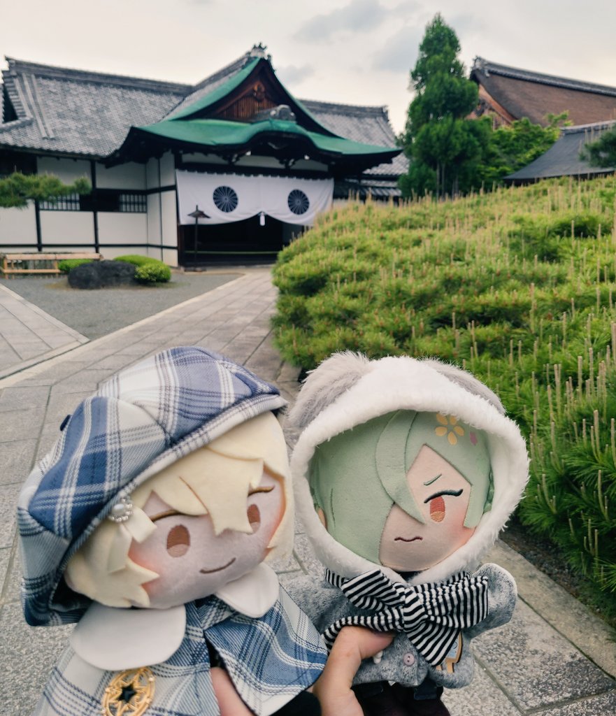 京都でした😍新幹線で行く人は絶対ボイス聴いてね絶対……(あと博物館の源氏音声ガイド🎧️)コラボカフェは平日なら朝イチで名前書けばあんまり待たずに入れました😋