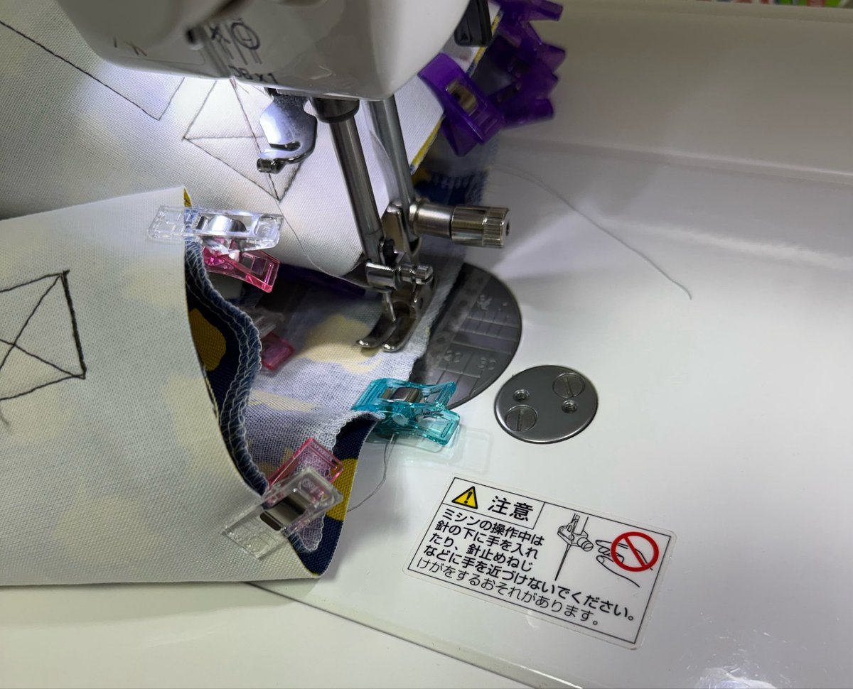 silco2012's tweet photo. トートバッグ作成途中。
あとは袋口の抑えミシンだけ。
サイズから作り方までAIに相談して作った。 https://t.co/oN4hd06ton