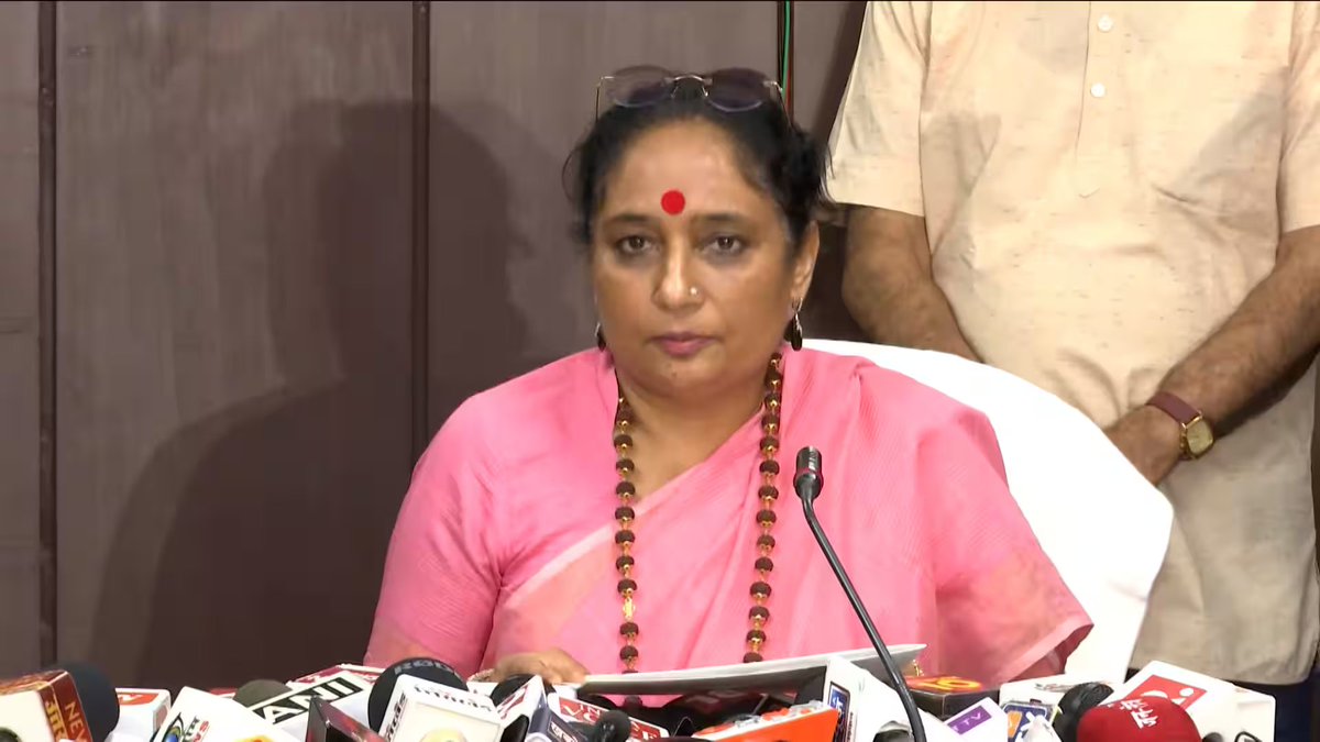 SinghKrant65561's tweet image. #देहरादून : विधानसभा अध्यक्षा ऋतु खंडूरी ने दी जानकारी-
➡विधानसभा के विशेष सत्र को लेकर दी जानकारी
➡करीब छह घंटे तीन मिनट तक चर्चा चली- खंडूरी
➡सभी सदस्यों ने भाग लिया- विधानसभा अध्यक्षा
➡‘विशेष सत्र को अनिश्चितकाल के लिए स्थगित’

#Dehradun #RituKhanduri #Uttarakhand #न्यूज़