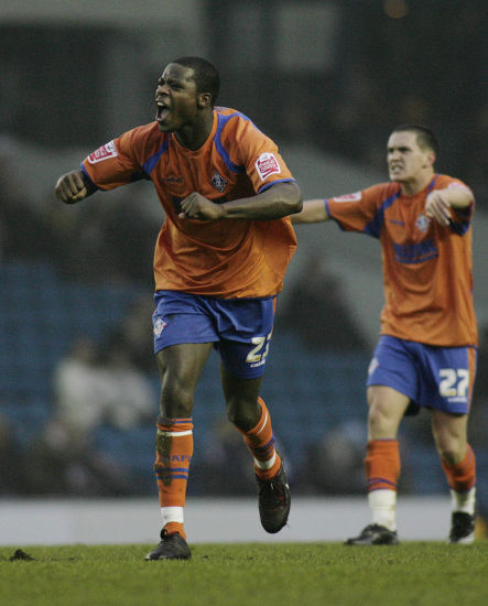 razza_699's tweet image. Always forget about Neal Trotman. Mad really considering we sold him for £500k!

#oafc