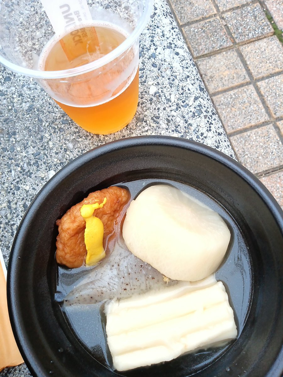 JOE_018's tweet image. 春日部駅東口ブロンズ通りフェス賑わってた〜
なんとか雨降らずにもってくれた。
ボラスタッフ疲れたけどイベントの裏方のありがたみを知れた１日。お疲れさま☕
地元産のクラフトビールフルーティーかつキレがありうまっ🍺だった。
#UNLOCK