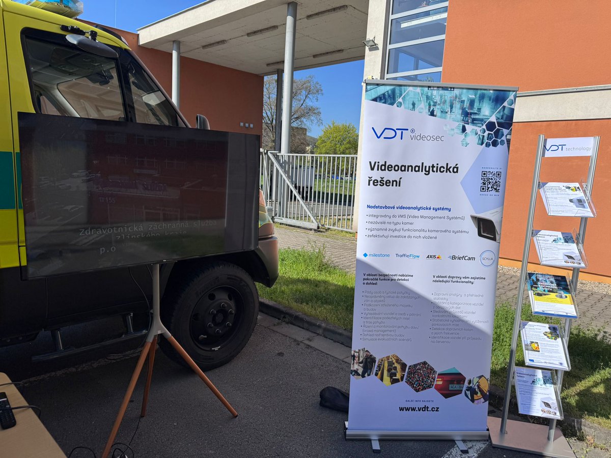 VDTTechnology's tweet photo. Děkujeme všem partnerům, organizátorům i návštěvníkům za skvělé setkání v rámci programu Zažij vědu – Staň se záchranářem. Jsme rádi, že jsme mohli ukázat, jak 5G a moderní kamerové technologie pomáhají při záchraně životů.#ZažijVědu #5G #ZZS #Zlín #VDTTechnology #Axis #Milestone https://t.co/Z7rpRAVQc8