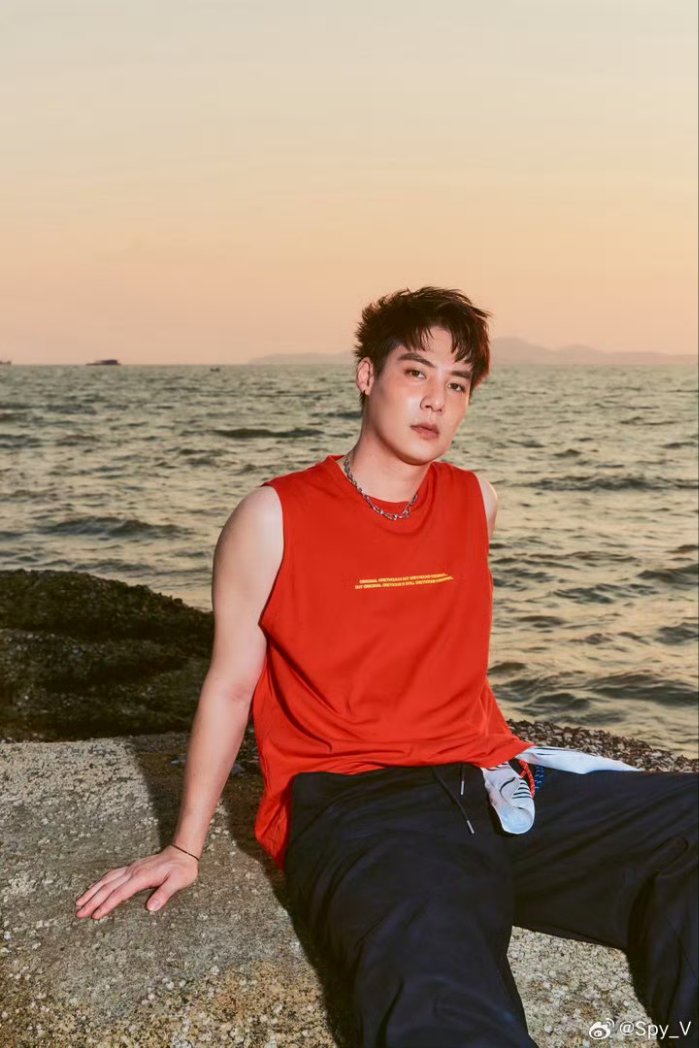 ที่รัก โปรดแสดงหนามในตัวคุณให้ฉันเห็น มิเช่นนั้นฉันจะไม่รู้ว่าจะกอดคุณอย่างไร👉👈
#Spysailub