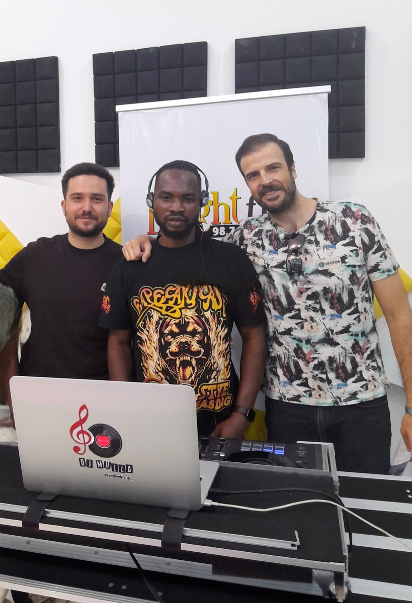 MullaOfficialdj's tweet photo. Behind the decks, connecting cultures through sound 🎧🔥
From the studio to the world — the vibe is universal.

#DJMulla #RadioVibes #BrightFM #AbujaNights #DJLife #MusicConnects #OnAirEnergy https://t.co/iPK6Cq8o1P
