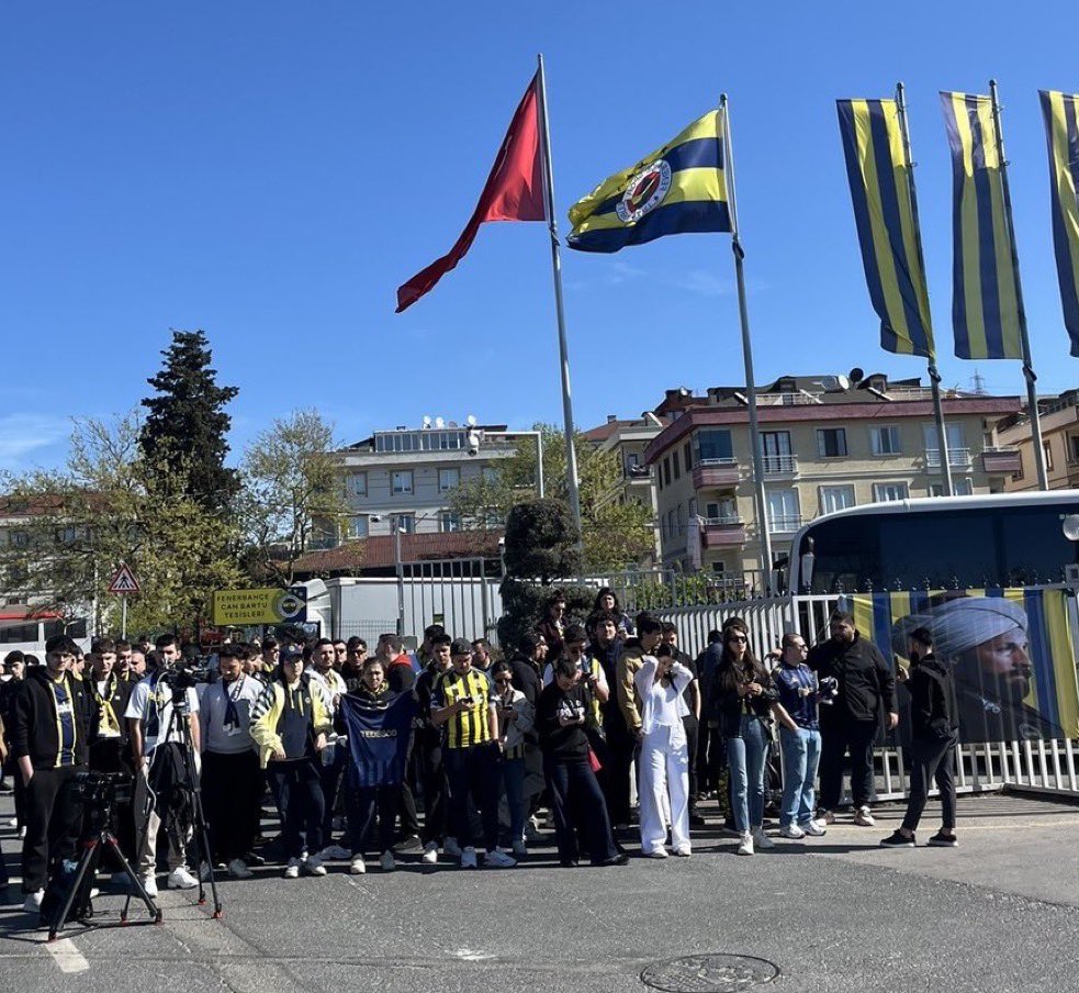 Yağız Sabuncuoğlu tweet media