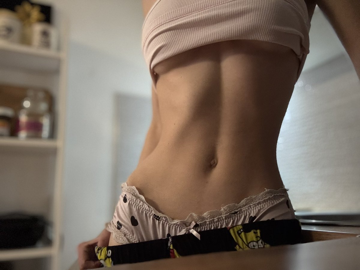 𝓅𝓇𝒾𝓃𝒸𝑒𝓈𝓈 tweet media