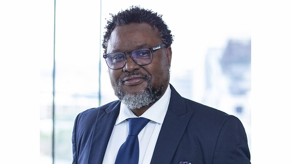 EngNewsZA's tweet image. [𝐁𝐔𝐒𝐈𝐍𝐄𝐒𝐒 𝐋𝐄𝐀𝐃𝐄𝐑] This week, we profile Bongani Hilton Khumalo, GM: business development and integration at @bp_SouthAfrica, a downstream petroleum and energy solutions company

𝗥𝗲𝗮𝗱 𝗺𝗼𝗿𝗲: bit.ly/4cG20ct  

#Petroleum #Fuel #Energy