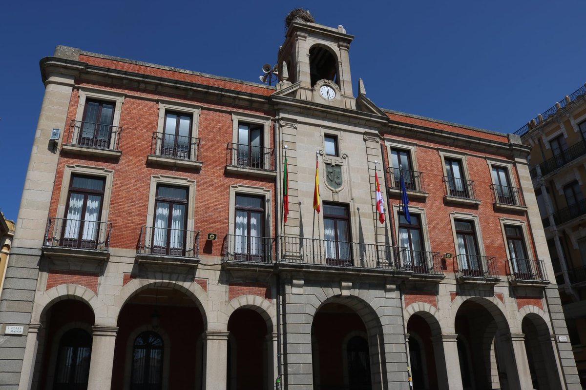 IU Zamora tweet media