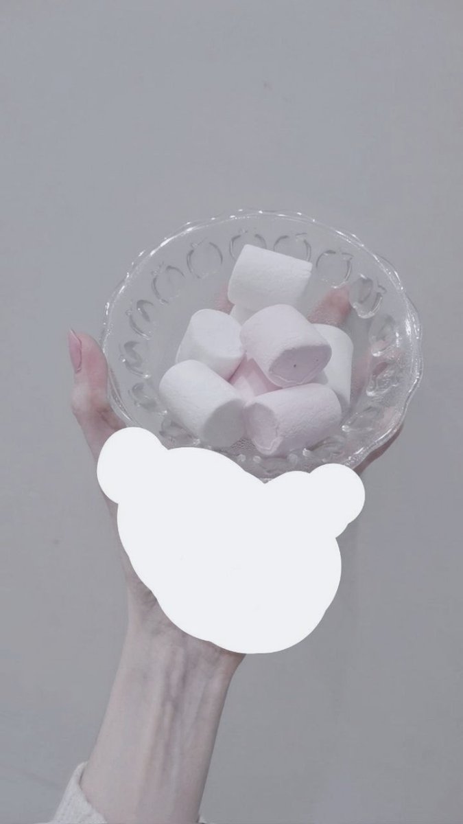 sickbny's tweet photo. الصوره عجبتني خلاص بحلبها 🧁🐰 https://t.co/E4uMjLL1ny