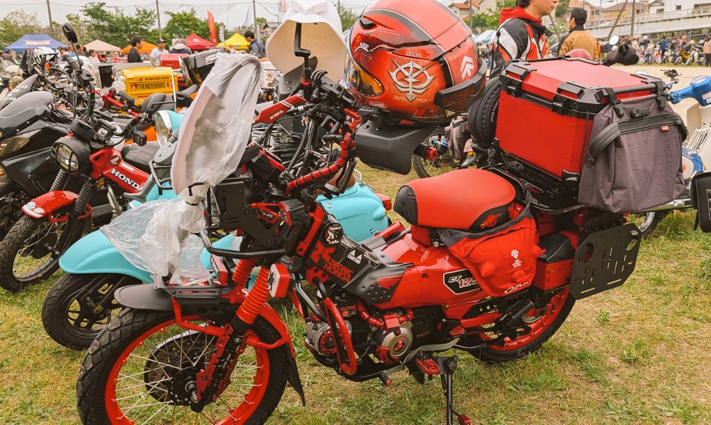カブミに遊び行ってきたよぉ🛵³₃³₃ 会場入ってすぐにフレさんのバイク