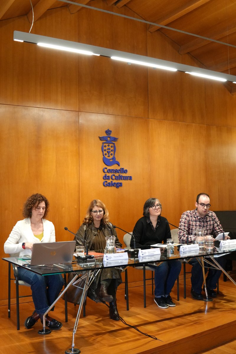 consellocultura's tweet photo. Ao longo dese martes estivemos, da man de destacados especialistas internacionais, redescubrindo que o liderado das mulleres na Idade Media foi moito máis complexo e relevante do que contan as fontes tradicionais. 

📷 Tere Navarro https://t.co/F0HRvFgeSy