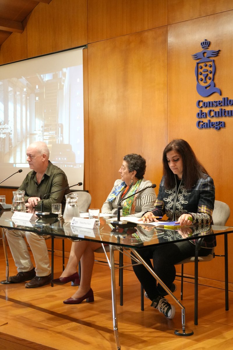 consellocultura's tweet photo. Ao longo dese martes estivemos, da man de destacados especialistas internacionais, redescubrindo que o liderado das mulleres na Idade Media foi moito máis complexo e relevante do que contan as fontes tradicionais. 

📷 Tere Navarro https://t.co/F0HRvFgeSy