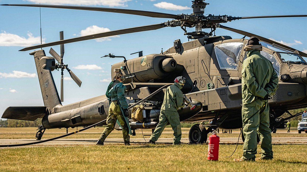 Forsvarsmakten's tweet photo. Host nation support in effect! 
A Swedish ground crew from Blekinge Wing, F 17, refueling dutch AH-64 Apaches during exercise AURORA 26. The ability to support allied forces deployed across @NATO is a vital contribution to collective defense and deterrence.
#Aurora26 https://t.co/poG4DPqlzV