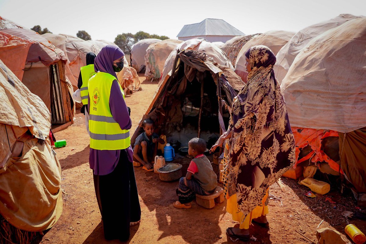 cpdosomalia's tweet image. Rainy season response in action 🌧️

CPWDO conducted awareness campaigns at Baidoa IDP to support vulnerable communities with key safety and protection information.

#CPWDO #Baidoa #IDP #RainySeason