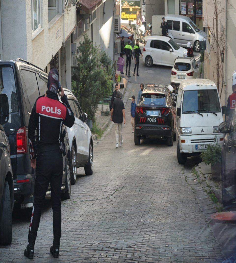 SİYAH SANCAK tweet media