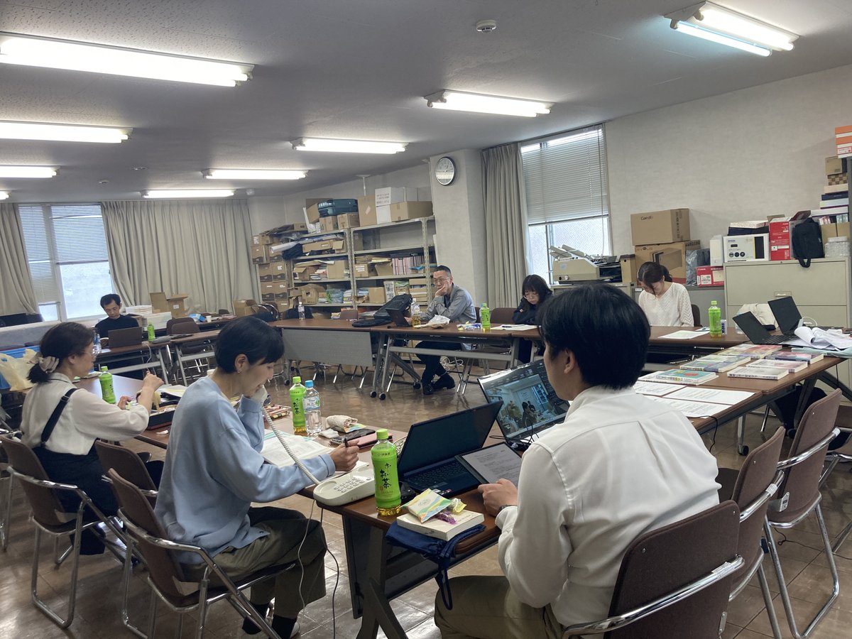 saiseishikyo's tweet photo. 4月29日養育費電話相談会を開催いたしました💐🌼

養育費をめぐっては、改正された民法が本年4月に施行され、注目を集めております。
本日は相談員一同、ご相談者様のお悩みに真摯に向き合い回答に努めました。
ご協力をいただいた皆様にも感謝を申し上げます。 https://t.co/UUKkUDWYu7