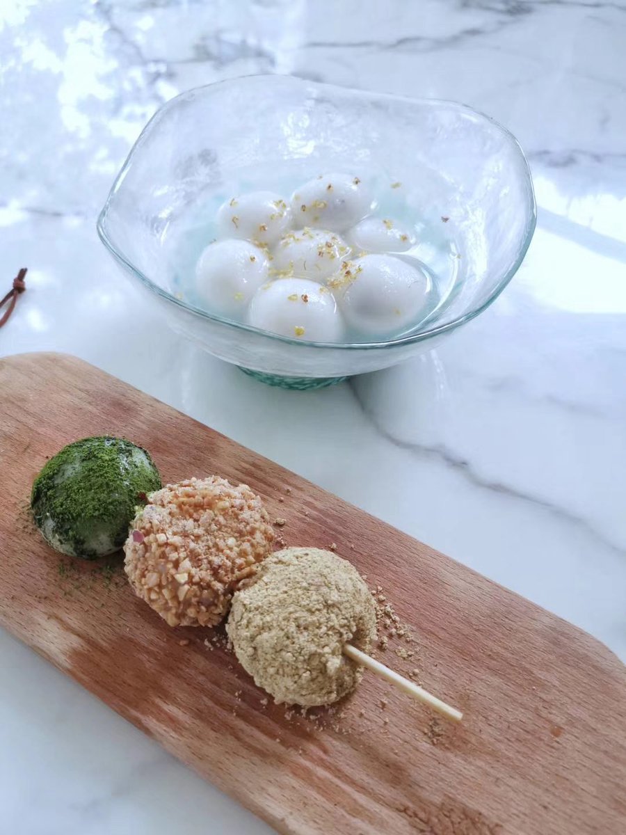 xiaoqingwu83363's tweet image. 速冻汤圆的小改造✨
抹茶 / 花生 / 黄豆粉，下午茶也能有点仪式感。

A little twist makes even the simplest treat feel special.

#afternoontea #dessert #日常生活