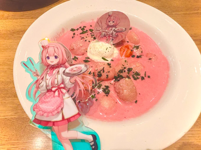 ちょまとンゴちゃんのポポラマーマのコラボ行きました 見た目も可愛くて、めちゃくちゃ美味しかったです! ボリュームたっぷりでデザートまでいけなかったので、期間中また食べに行きたい…! #ルンルンポポラさンゴ #ンゴサ #見るんるん