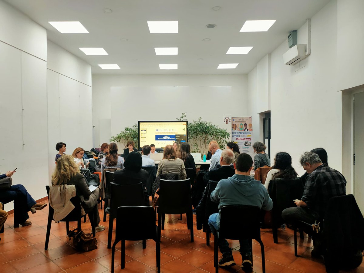 IOM_ECA's tweet image. Sharing knowledge helps turn policy into action.

A delegation from Portugal 🇵🇹, a Global Compact #ForMigration Champion country, took part in a study visit to Italy 🇮🇹 to exchange local-level practices for protecting migrants in vulnerable situations.

👉bit.ly/4u8LuY7