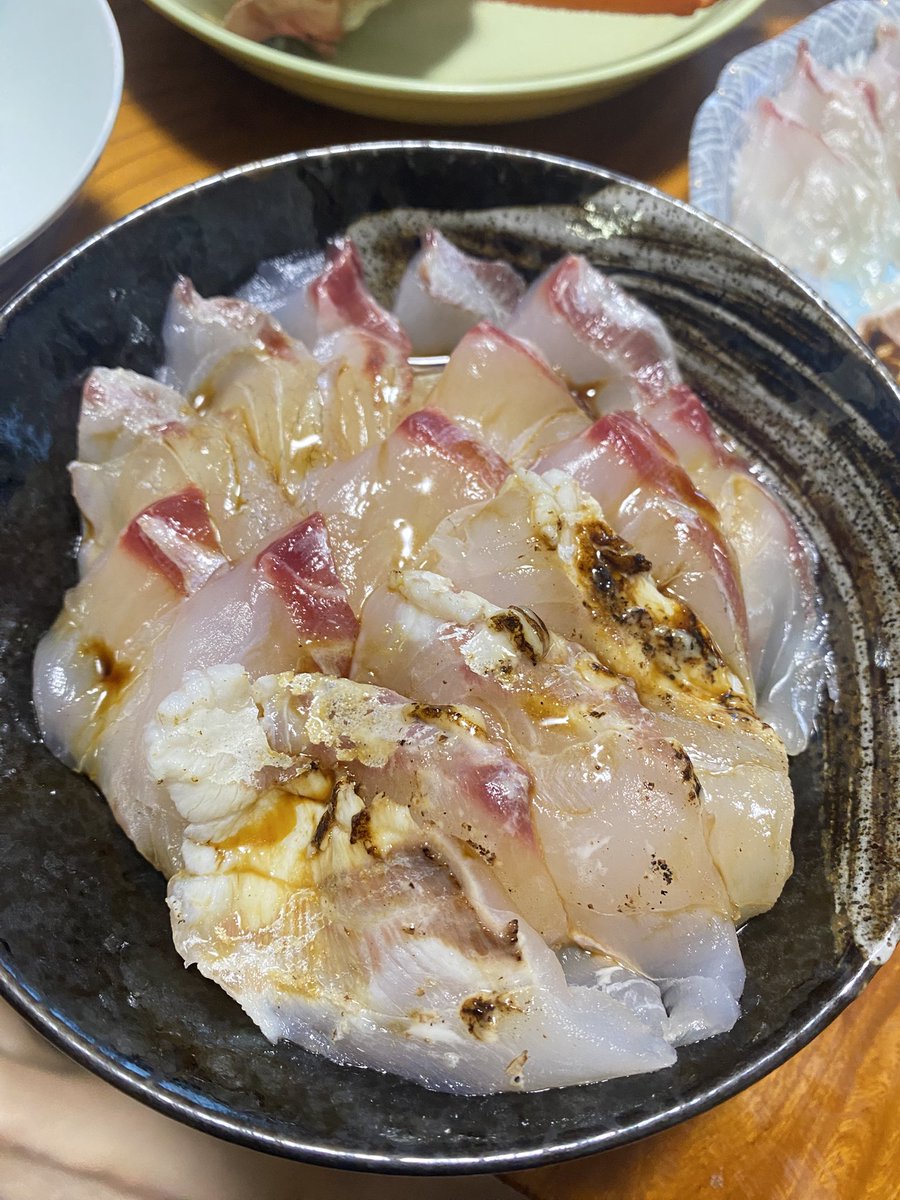 こ tweet media