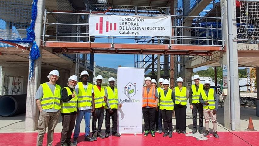 ajpremiadedalt's tweet photo. 🏗️🌱 Premià de Dalt participa al projecte #EcobuildTech, una formació de 120 h en construcció sostenible i innovació tecnològica, impulsada amb altres ajuntaments i la Fundació Laboral de la Construcció
ℹ️ https://t.co/nMIBClbv8c
@pddmediaoficial @FLCconstruccion #PremiàdeDalt https://t.co/VdkkVoKOOB