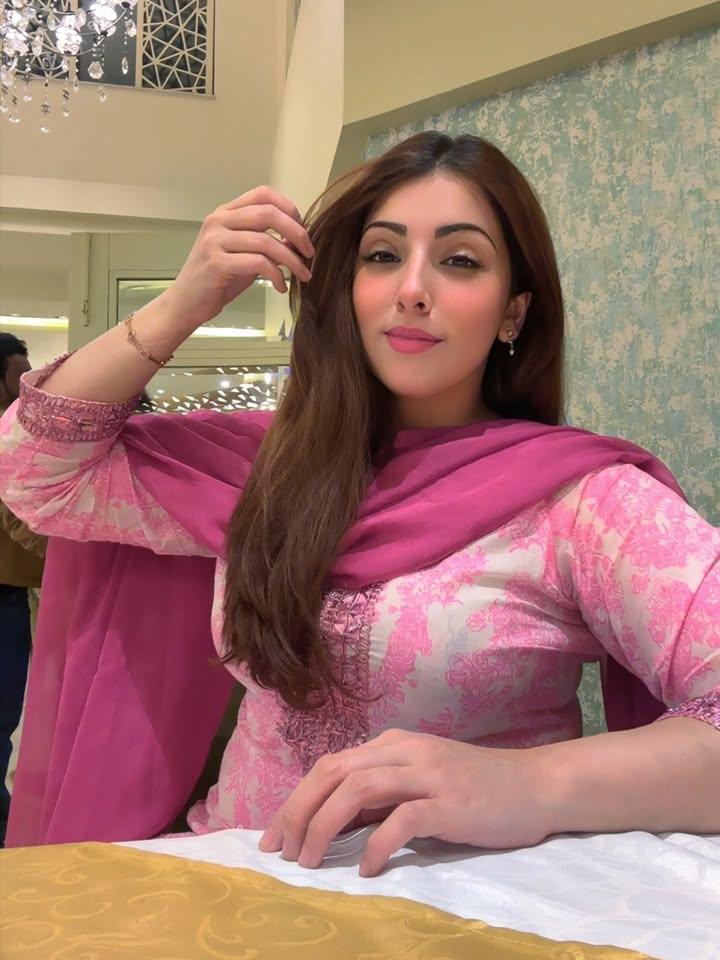Mehmona Abbasi tweet media