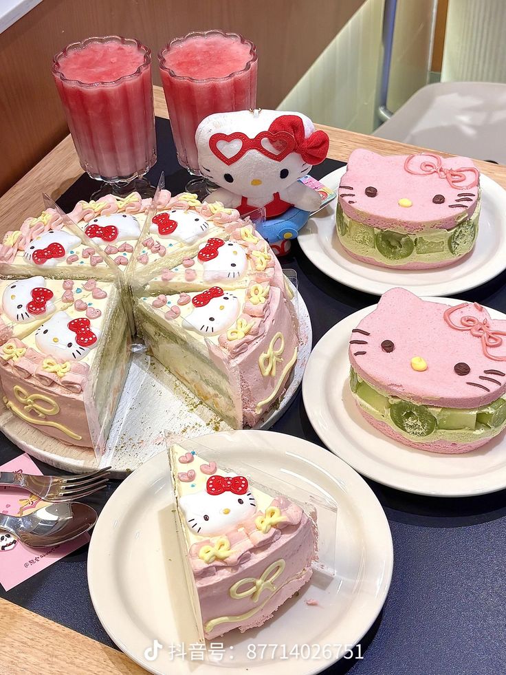 Cute Dessert tweet media