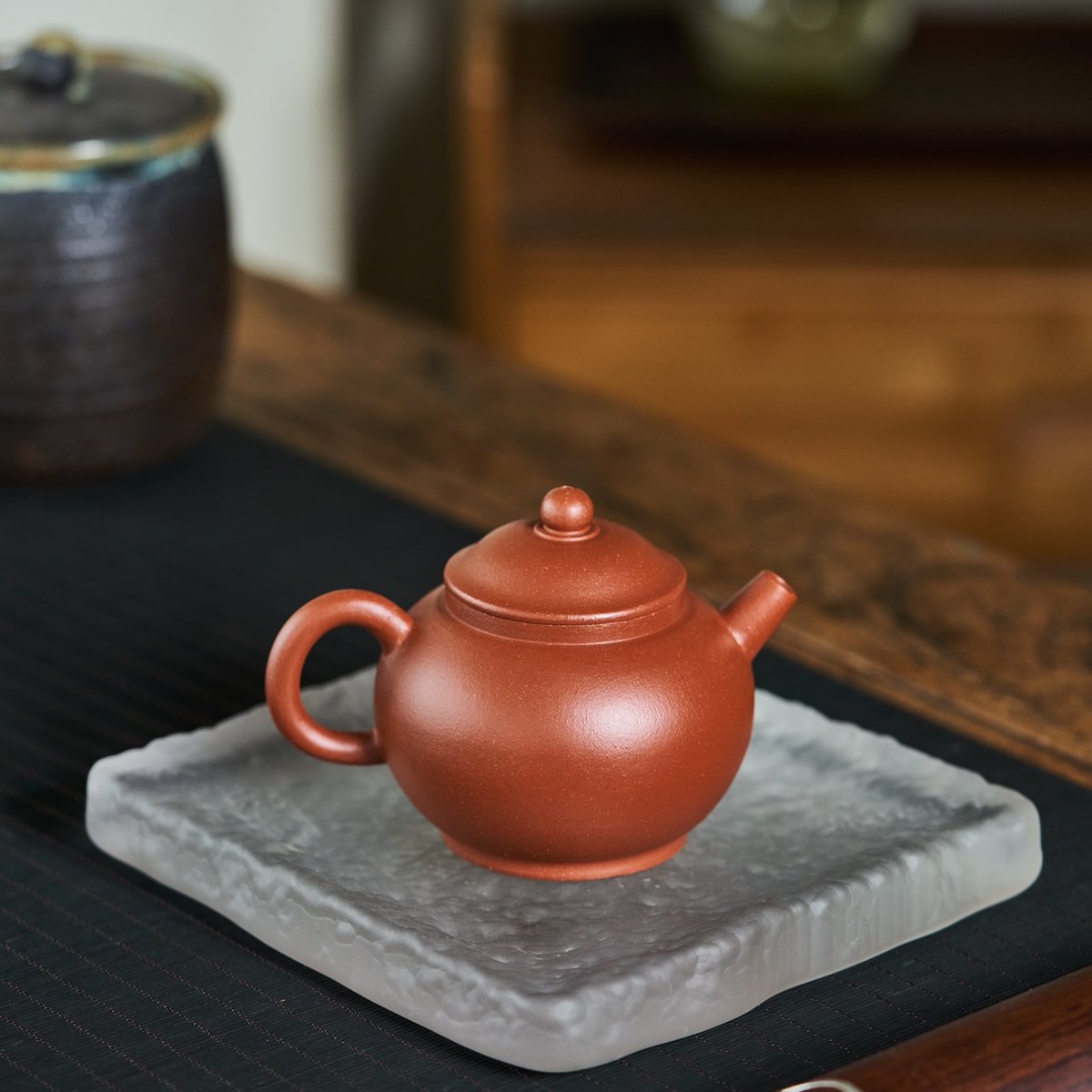 zycschina's tweet image. 【Product name】Gu Yuan
【Clay】 Zhu Ni
【Capacity】 175cc
【Production】 Li Hesheng (National Arts and Crafts Artist)
The whole device is simple and large, with smooth and elegant lines, durable and durable, round and full

 #茶壺 #手工 #zycs_China