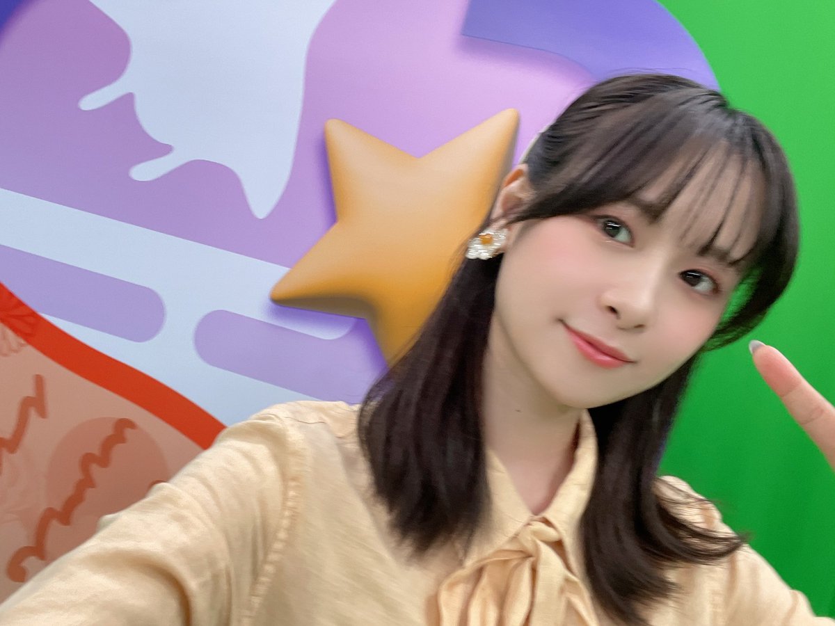 前田 佳織里 tweet media