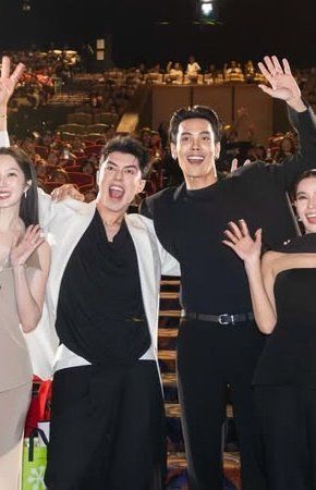 บลู4cute ft.39 era🪷 tweet media