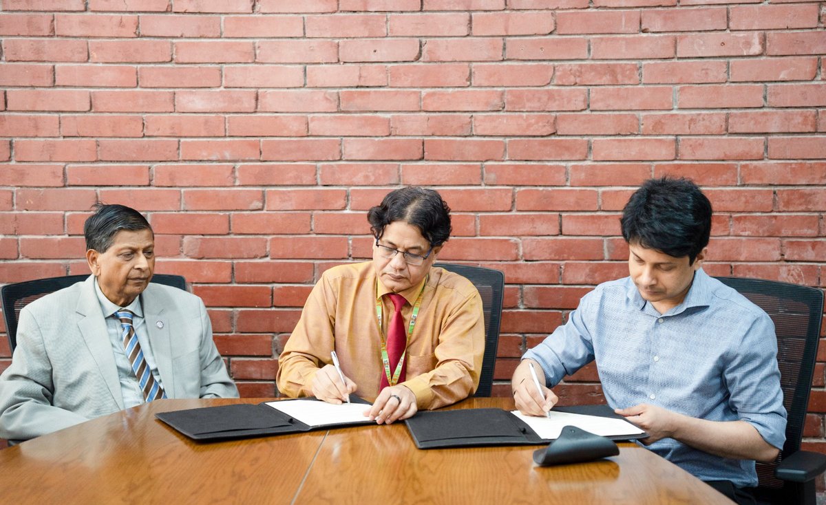 BOL_Bangladesh's tweet image. Bangladesh Online (BOL) and International Business Agriculture and Technology University (IUBAT) have officially signed a MoU, initiating a strategic partnership that connects academic excellence with the IT industry.

#BOL #Bangladeshonline