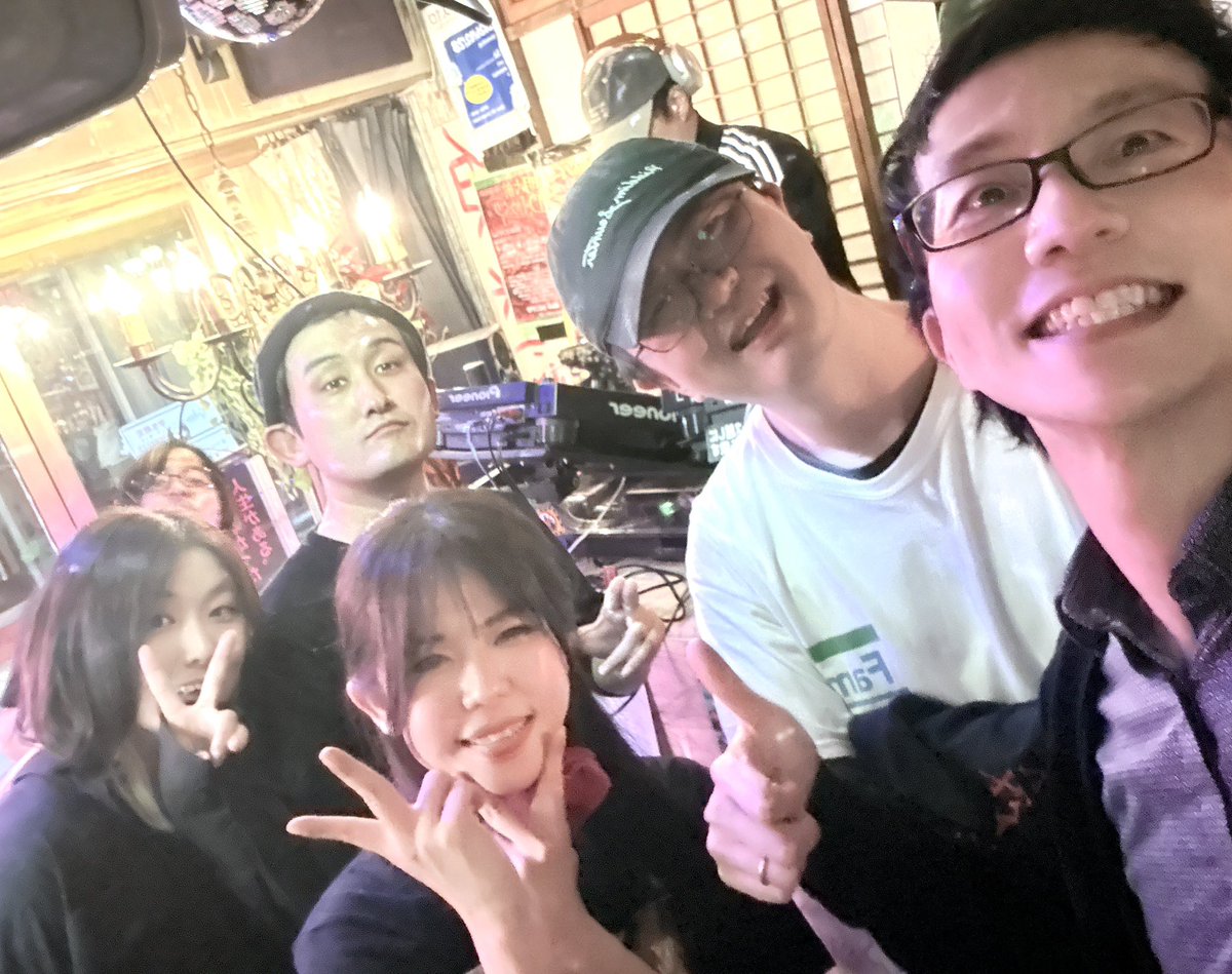 マレ tweet media