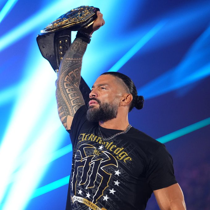 CaliskanKarmen's tweet photo. Good Morning My Dear World Heavyweight Champion Roman Reigns ☝️🩸 The One .The Only The Incomparable ,I love you Forever God bles you 🙏❤️ @WWERomanReigns #RomanReigns #WERaw #SmackDown @WWE https://t.co/lusDuRN9wZ