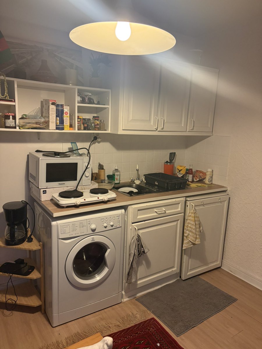 zeulynx's tweet photo. Appart à louer courte ou longue durée sur Marseille des le 8 juin à août, 23m2, ds le 7e arrondissement situé accoté de la plage des catalans. Intéresser 📩 https://t.co/qncV2qfeLZ