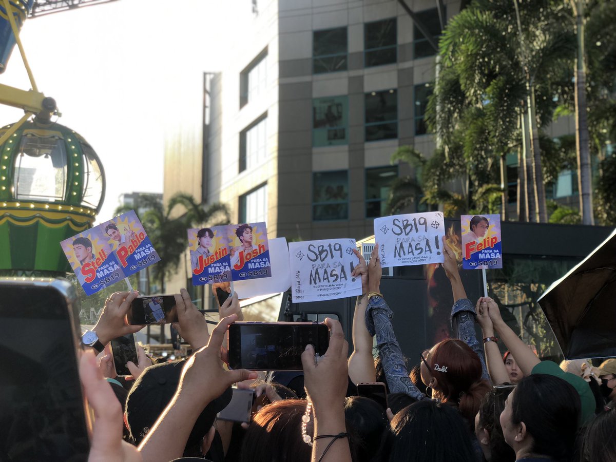 kithkentell's tweet photo. SB19 palaging para sa MASA 

SB19 PARA SA MASA
@SB19Official #SB19
#SB19WASinMarketMarket https://t.co/XBdhFSQdiq