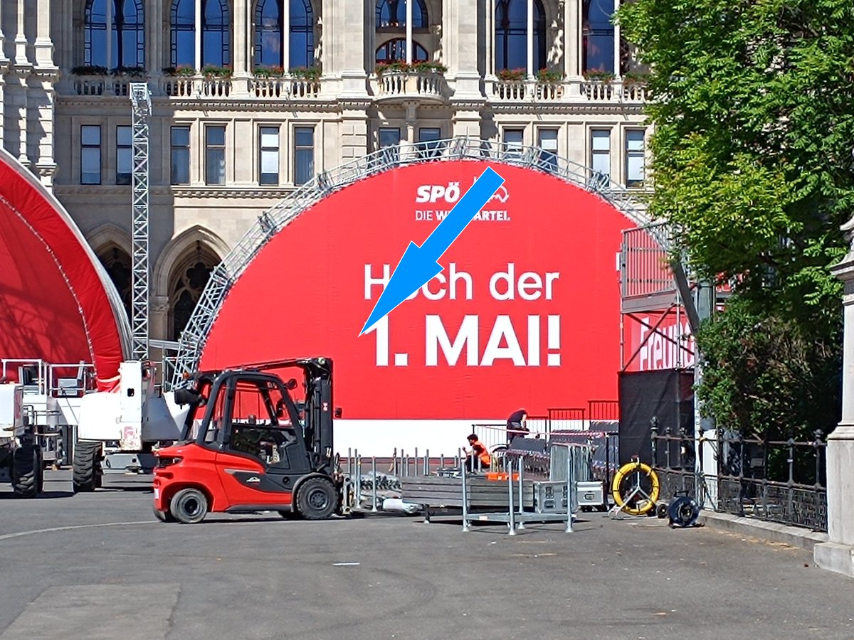 BlueAustria's tweet image. Hey #Blabla, der 1. Mai ist erst übermorgen, wieso sind sie schon heute dort?