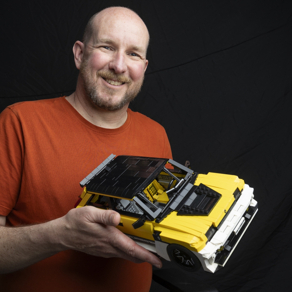 Shmee150's tweet photo. @renault_uk @renaultgroup need your help! Dave Collins spent about 100 hours using 1200 bricks to recreate the Renault 5 Turbo 3E. We need @LEGO_Group to consider it for an official set. To do so, we would require 10K signatures. Can you put your vote in? https://t.co/u9NgJVXpkQ https://t.co/cnAy1o0S5p