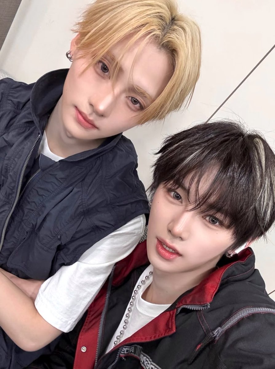 미묘즈 얼굴 tweet media