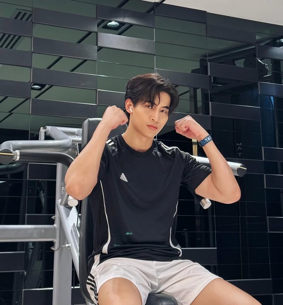 Dean โอห์ม-Ohm tweet media