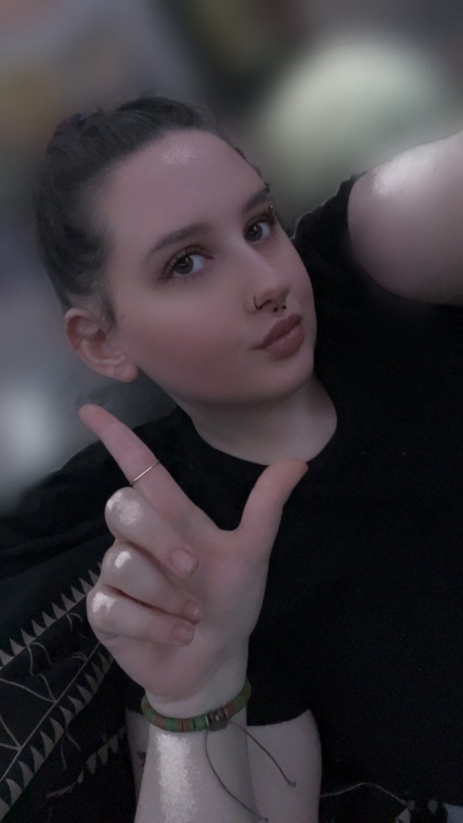 princess ruby ᥫ᭡ tweet media