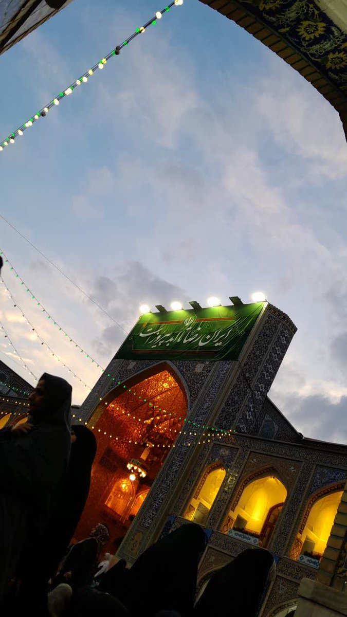 *هوای دوست* tweet media