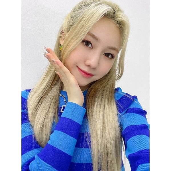 𝐦𝐚𝐤𝐨 🐥🤍🪽 tweet media