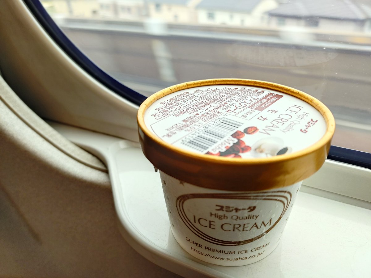 オカピ tweet media