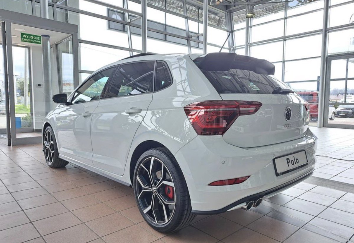 GallusWen tweet media